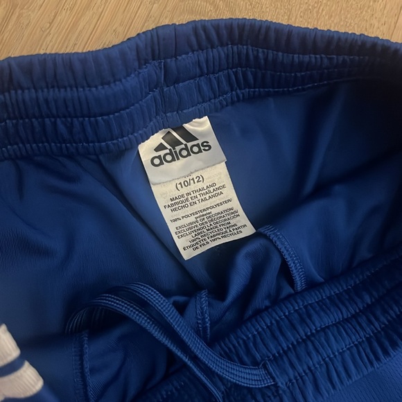 Boys Adidas shorts, size Medium 10/12 - Picture 3 of 3
